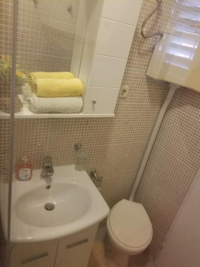 Apartman Bogdan Jelsa  Eksteriør billede