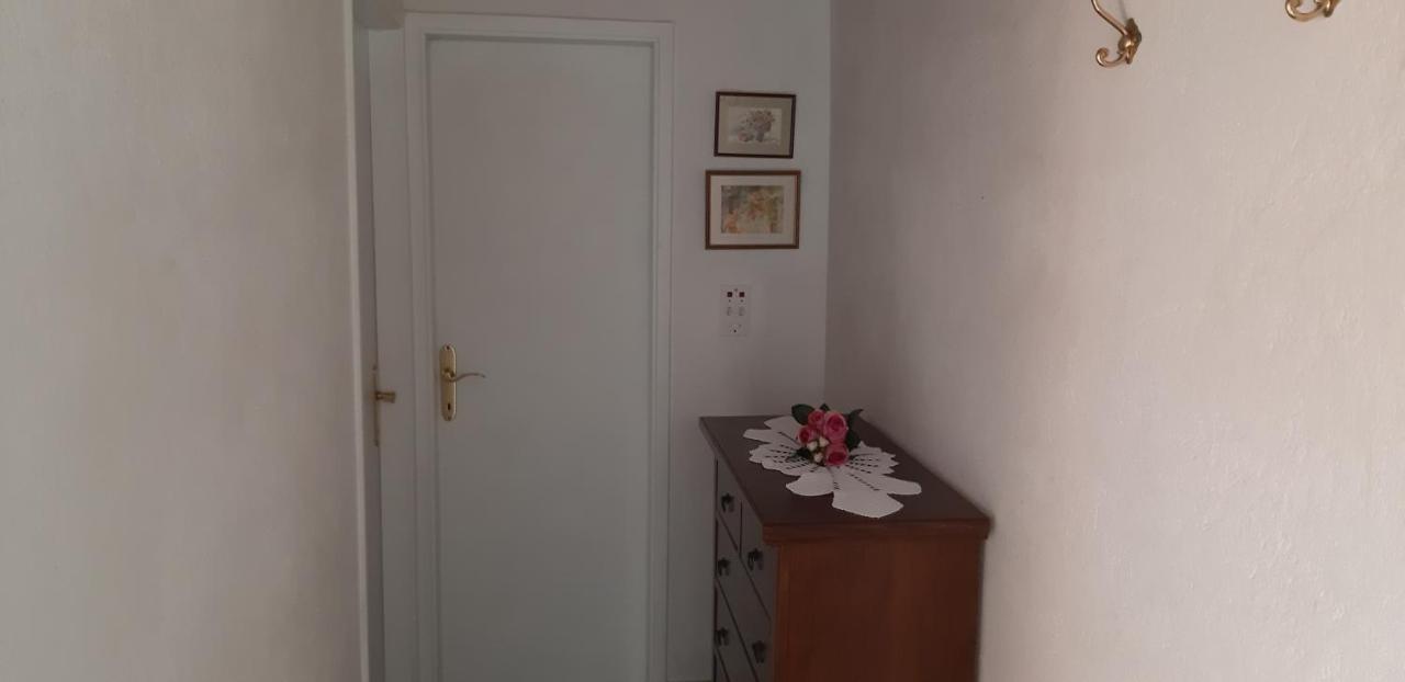 Apartman Bogdan Jelsa  Eksteriør billede
